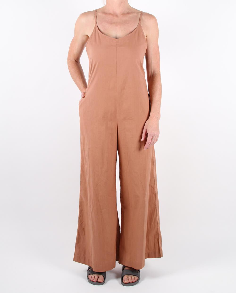 Feather Drum Women&#39;s Valda Jumpsuit Mocha | Tiny People